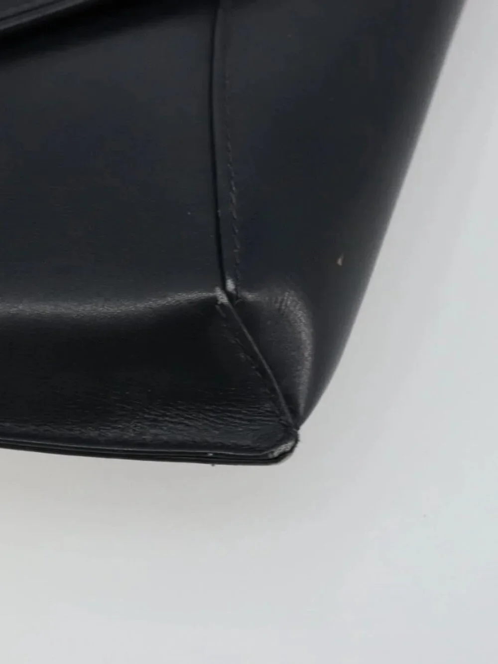GUCCI Old Shoulder Bag Leather Navy Gold Auth